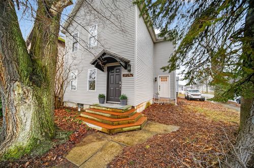 902 W 5th St, Erie, PA, 16507-1011 | Card Image