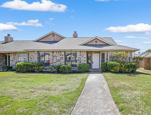 4038 Saint Christopher Ln, Dallas, TX, 75287-6449 | Card Image