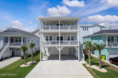 204 Ocean Boulevard, Carolina Beach, NC, 28428 | Card Image