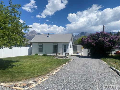 510 Spruce St, Mackay, ID, 83251-7758 | Card Image