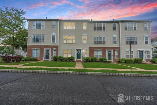 3 Kuczynski Dr, Parlin, NJ, 08859-3172 | Card Image