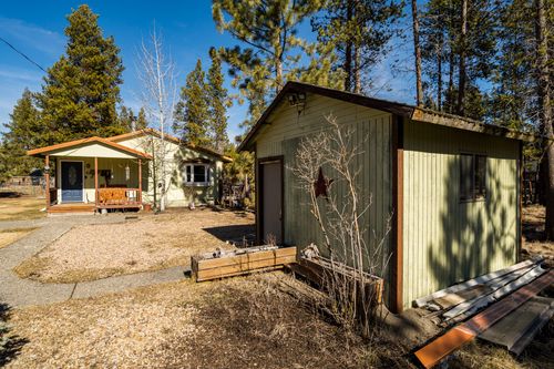 16532 Fawn Ct, La Pine, OR, 97739-1117 | Card Image