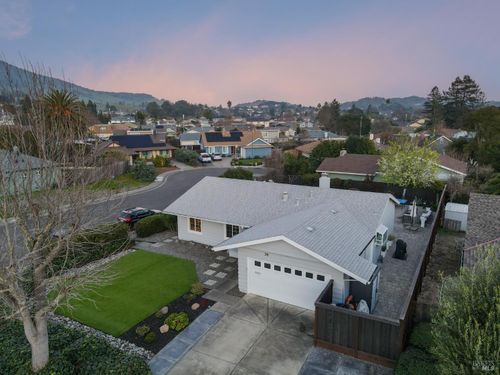 38 San Ramon Way, Novato, CA, 94945 | Card Image