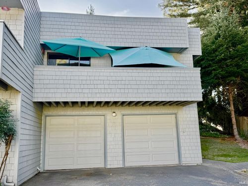 2-105 Virginia Ave, Sebastopol, CA, 95472-3509 | Card Image