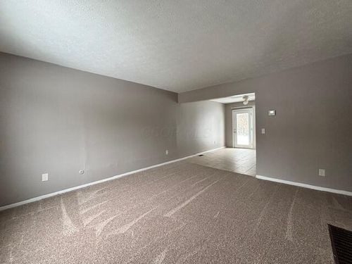 3477 Nutcreek Ct, Columbus, OH, 43224-3006 | Card Image