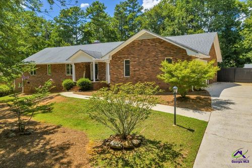 298 Lakeridge Ct, Macon, GA, 31211-6110 | Card Image