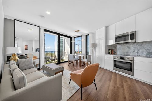 apt-1100-987 Queen St, Honolulu, HI, 96814-5273 | Card Image