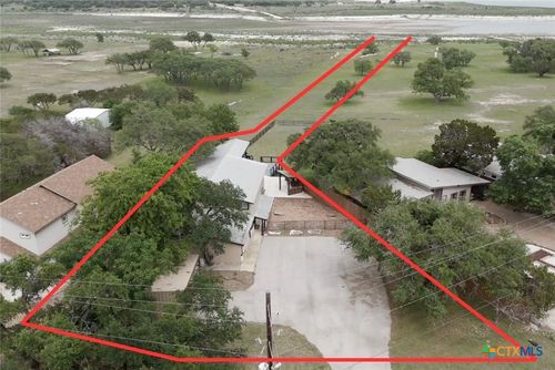 707 Park Shrs, Canyon Lake, TX, 78133-2907 | Card Image