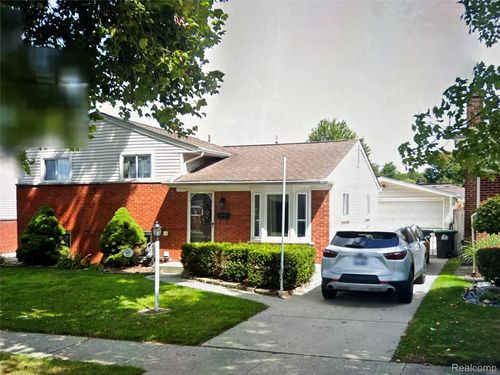 9651 Blaty St, Taylor, MI, 48180-3562 | Card Image