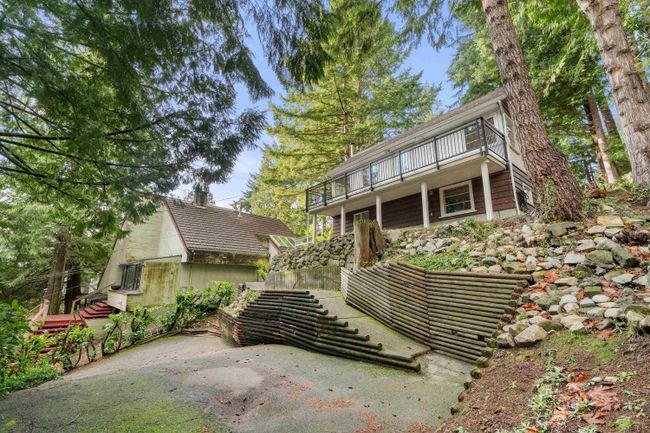 5677 Eagle Harbour Road, House other with 3 bedrooms, 1 bathrooms and null parking in West Vancouver BC | Image 3