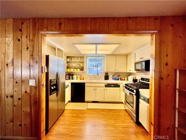 31771 Panorama Dr, House other with 2 bedrooms, 2 bathrooms and null parking in Running Springs CA | Image 15