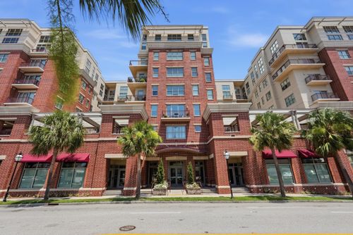 402-150 Bee St, Charleston, SC, 29401-5702 | Card Image
