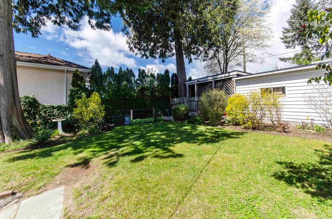 234 W 23 Rd Street, House other with 4 bedrooms, 2 bathrooms and 2 parking in North Vancouver BC | Image 36