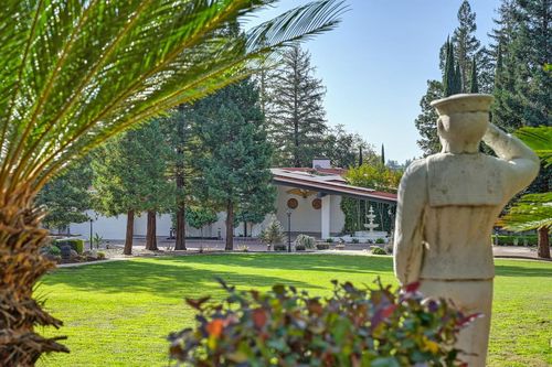 2300 California Ave, Carmichael, CA, 95608-5205 | Card Image