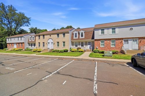 i-283 Fuller Rd, Chicopee, MA, 01020-3700 | Card Image