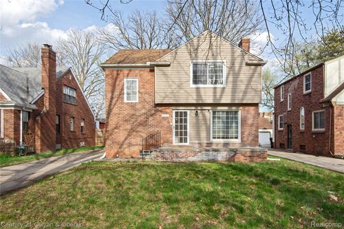 16166 Sunderland Rd, Detroit, MI, 48219-4049 | Card Image