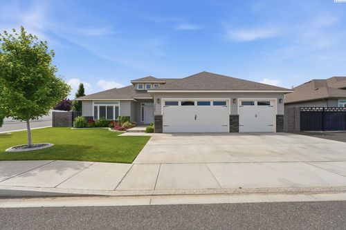 7045 W 31st Pl, Kennewick, WA, 99338-3003 | Card Image