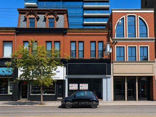 633 Queen St W, Toronto, ON, M5V2B7 | Card Image