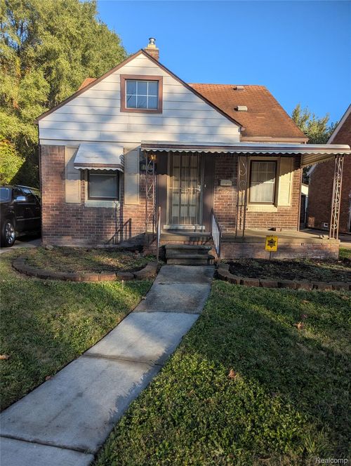 17817 Chester St, Detroit, MI, 48224-1255 | Card Image
