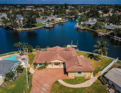 4295 13th Ln Ne, ST PETERSBURG, FL, 33703-5305 | Card Image