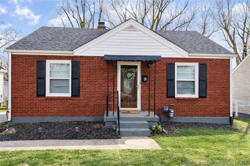 9 Louise St, Jeffersonville, IN, 47130-4570 | Card Image