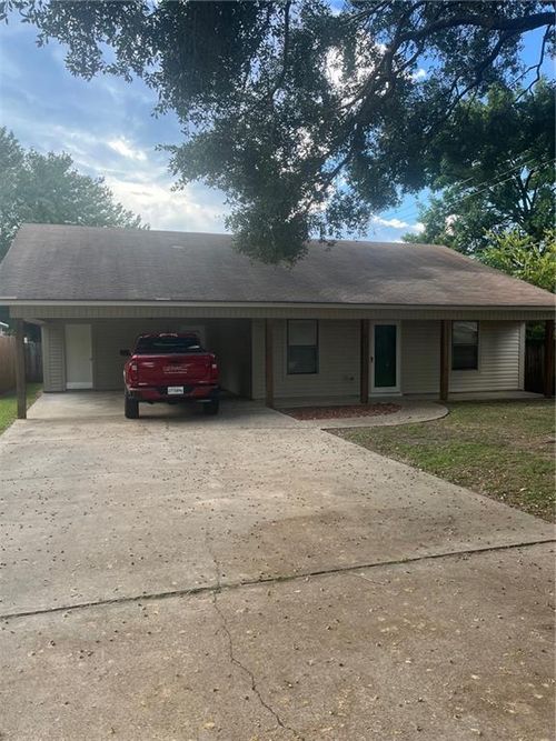 5604 Bruyninckx Rd, Alexandria, LA, 71303-2201 | Card Image