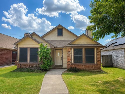 2012 Pheasant Dr, Lewisville, TX, 75077-7628 | Card Image
