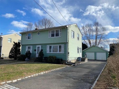 50 Grand Pl, East Northport, NY, 11731-3020 | Card Image