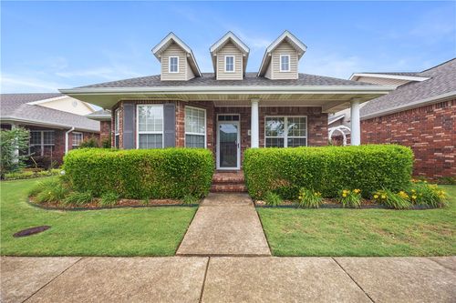 6872 Young Farm Ave, Springdale, AR, 72762-6089 | Card Image