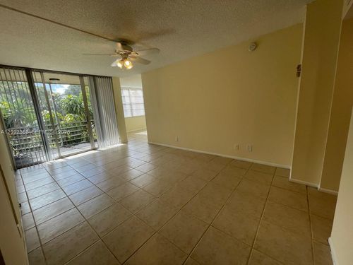 203-9431 Live Oak Pl, Davie, FL, 33324-4725 | Card Image