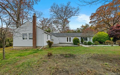 37 Pond Ln, Ridge, NY, 11961-2635 | Card Image