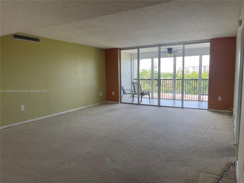 apt-701a-3940 Inverrary Blvd, Lauderhill, FL, 33319-4351 | Card Image