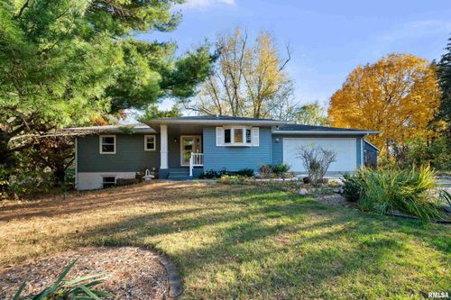 7 Sandpiper Dr, Blue Grass, IA, 52726-9514 | Card Image