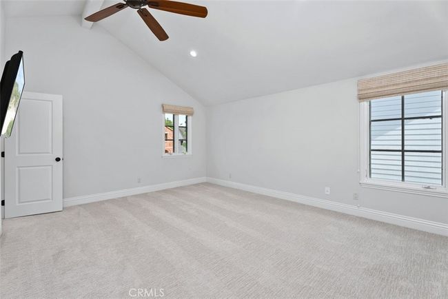 411 Snug Harbor Rd, House other with 5 bedrooms, 5 bathrooms and 3 parking in Newport Beach CA | Image 50