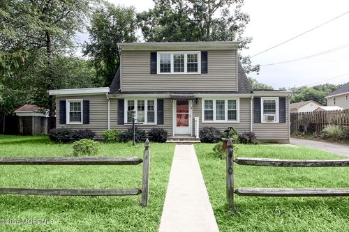 410 Middle Ln, Howell, NJ, 07731-1915 | Card Image