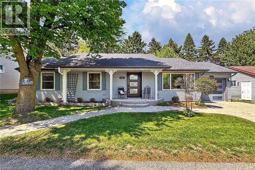 12 Fieldstone Walk, New Hamburg, ON, N3A2E9 | Card Image