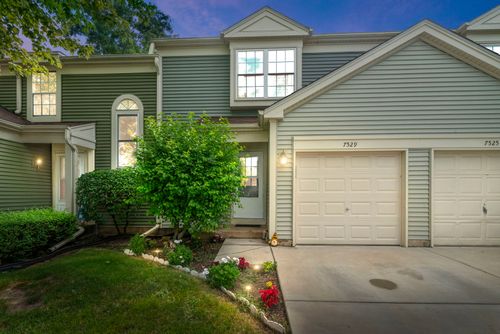 7529 Wedgewood Dr, Hanover Park, IL, 60133-2752 | Card Image