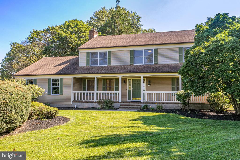 Charleston Dr, Skillman, NJ 08558