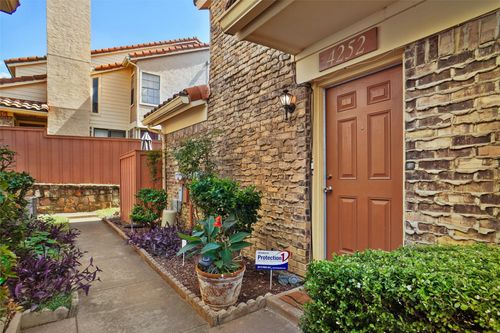 4252 Madera Rd, Irving, TX, 75038-5564 | Card Image