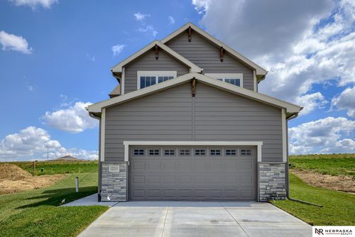 12117 S 111th Avenue, Papillion, NE, 68046 | Card Image