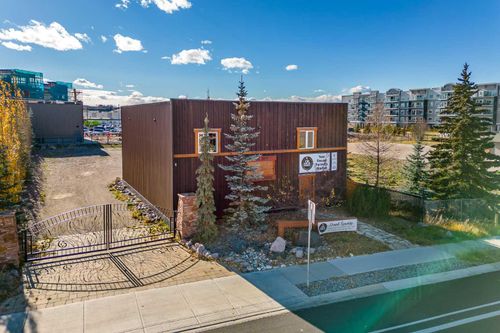 365 Railway St W, Cochrane, AB, T4C2E2 | Card Image