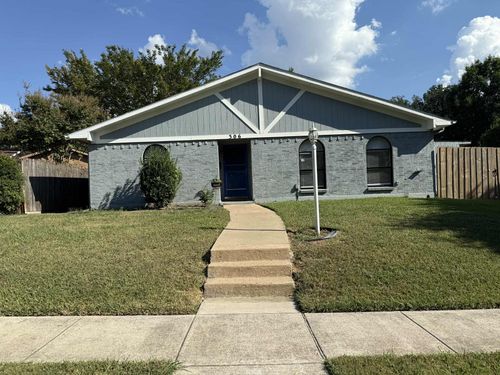 306 Ivy Way, Garland, TX, 75043-3217 | Card Image