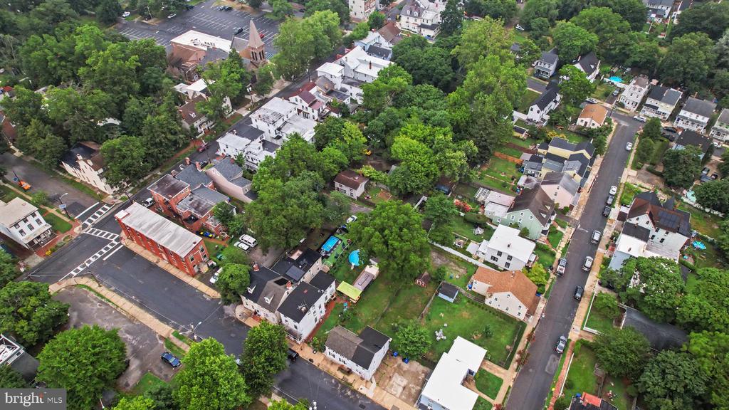 Residential in MOUNT HOLLY 2