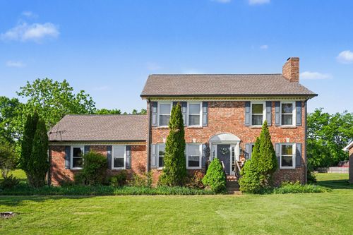 224 Brookhaven Dr, Gallatin, TN, 37066-5604 | Card Image