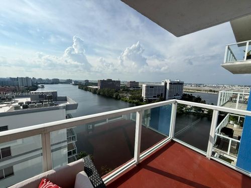 ph3-1603-5085 Nw 7th St, Miami, FL, 33126-3460 | Card Image