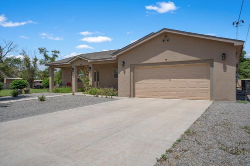 9 Elias Rd, Los Lunas, NM, 87031-7502 | Card Image