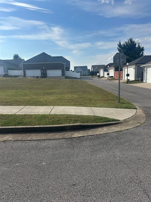 lot-70-5-635 Continental Dr, Bowling Green, KY, 42103-7994 | Card Image