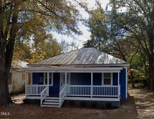 915 E Holly St, Rocky Mount, NC, 27801-5834 | Card Image