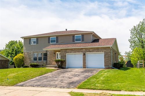 5689 Westcreek Dr, Trotwood, OH, 45426-1314 | Card Image