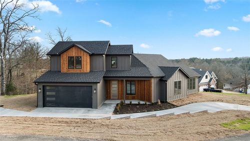 3 Mckeever Ln, Bella Vista, AR, 72715-5120 | Card Image